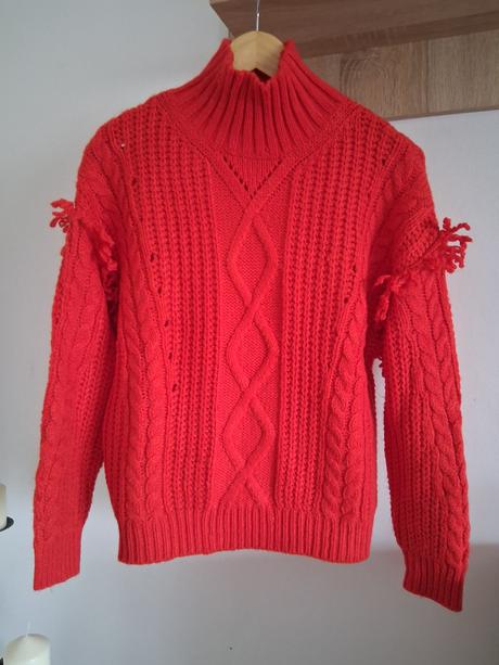 Oranžovo-červený sveter, mango,s