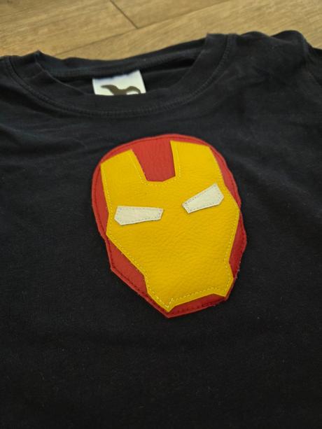 Piskacie tričko 110 od malý sloník igi iron man, 104
