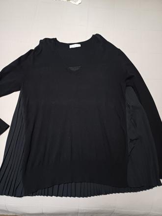 Nádherný svetrík s riasením maida mila, č.m/l, m