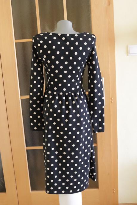 Šaty - bezchybný stav, m