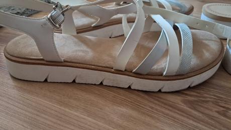 Sandalky, graceland,40