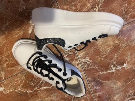 Tenisky č.36-nové, 36