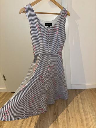 Pruhované letné šaty, m