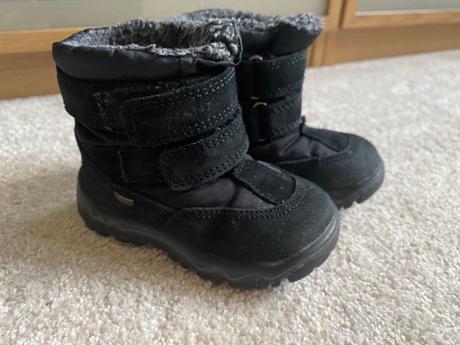Zimne topanky, en fant,21