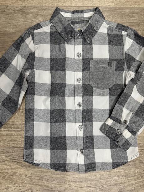 Károvaná košielka, 104