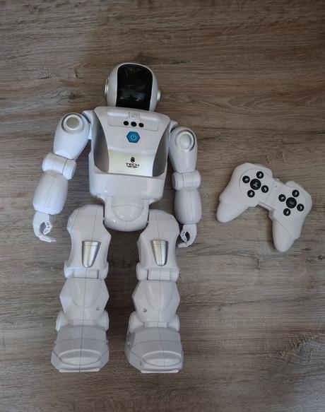 Robot na diaľkové,
