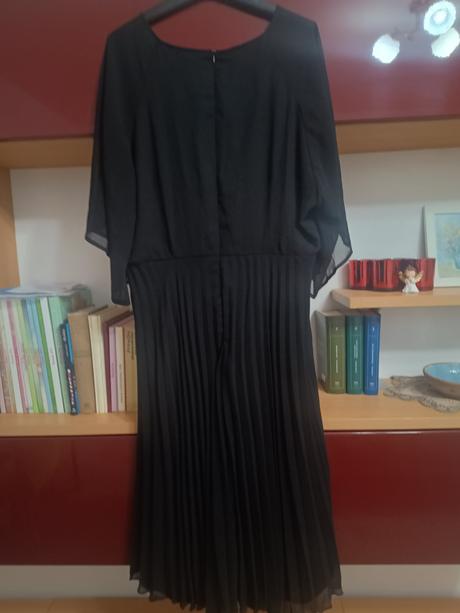 Príležitostné šaty, 50