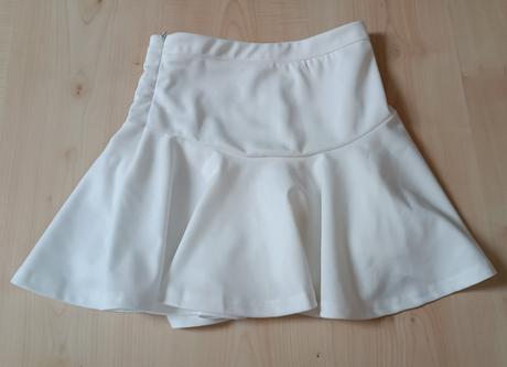 Volániková sukňa, 140