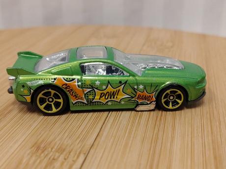 Zb auto 13 ford mustang gt hot wheels 2012 mattel,