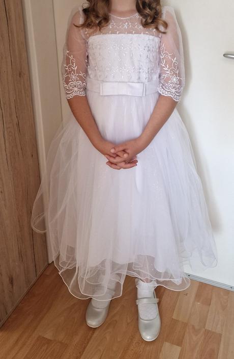 Šaty na 1.sv.prijímanie, 146