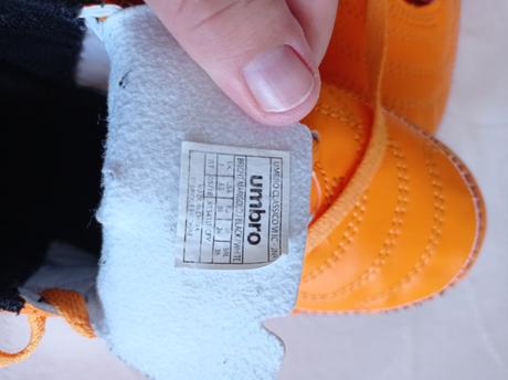 Salovky, umbro,37