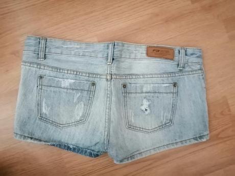 Dámske šortky, 40