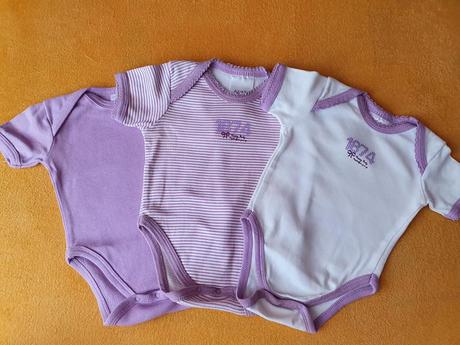 3 ks body s krátkym rukávom č.62/68, 62