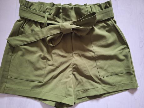 Elegantné šortky, reserved,36