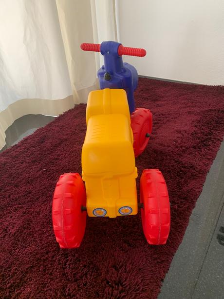 Detské kvalitne pevné odrážadlo do 25 kg,od 18 mes, 