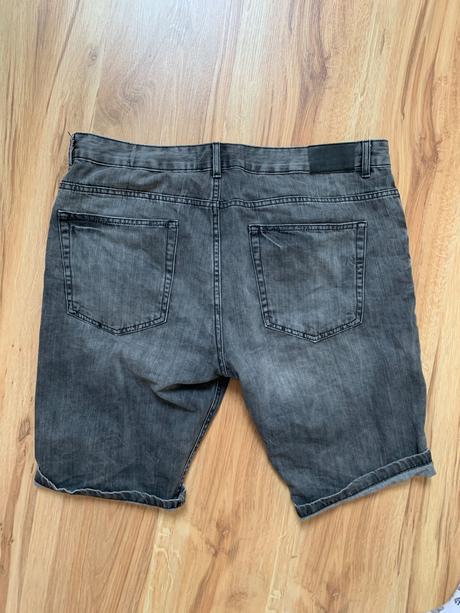 Kraťase, reserved,34