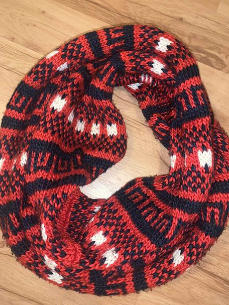 Kruhový šál/tunel,