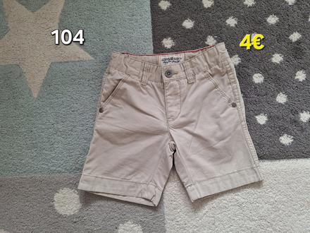 Elegantne kratasy 104, 104