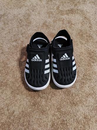 Adidas sandále, adidas,25
