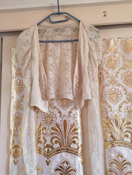 Čipkované bolerko, s