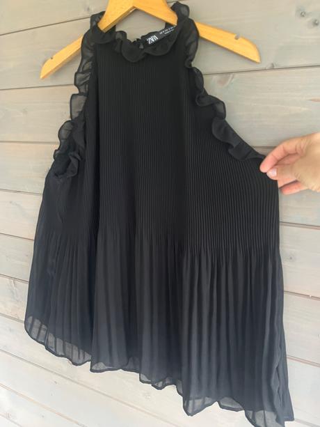 Luxusný čierny plisovaný top, zara,s