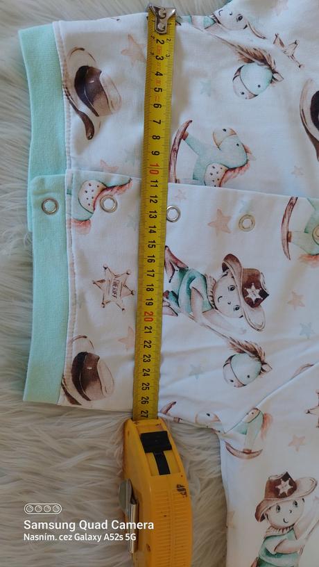 Tensia mikina na gombiky, 68