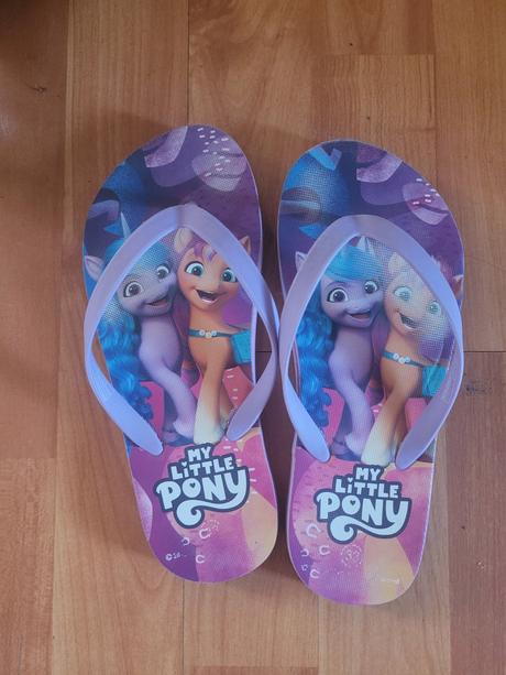 Sandále, šľapky, lodičky, 33