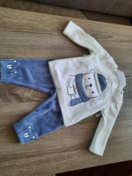 Kojenecka supravicka č.68, c&a,68