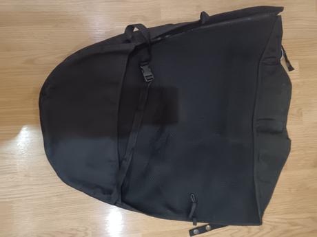 Čierny univerzálny nanoznik, pinkie