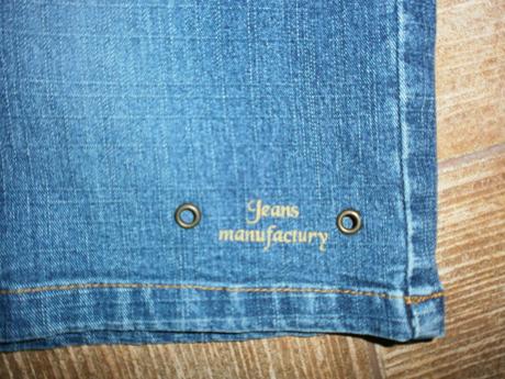 Riflová elastická sukňa drahej značky aboriginal, 40