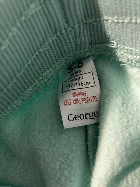 Tepláky, george,116