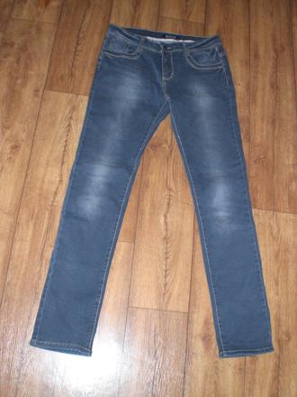 Tmavomodré rifle veľ. 30 - naša 38/40 top stav, 40