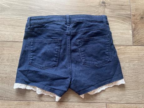 Kraťasky s fodričkou, h&m,128