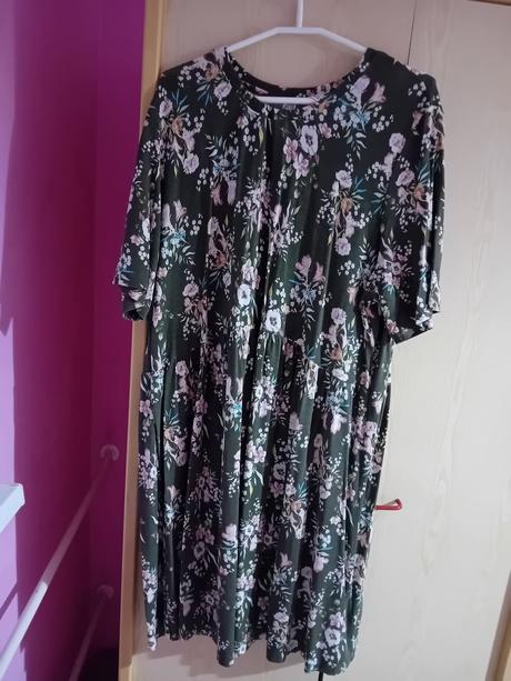 Predám šaty sú úplne nové, bonprix,50