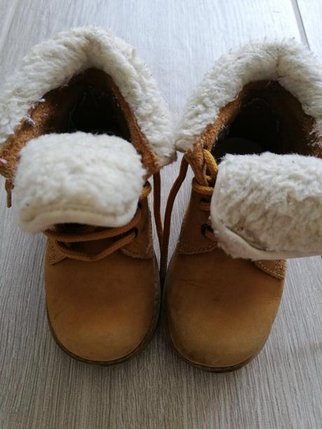 Prechodné topánocky, 24