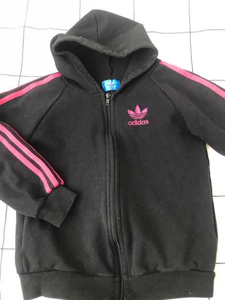 Predam adidas mikinu, adidas,134