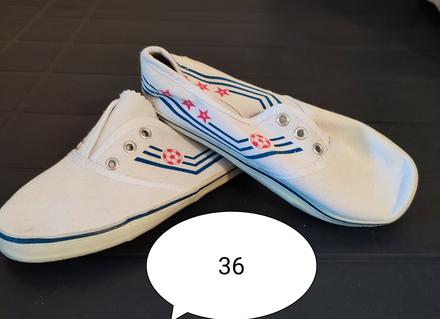 Tenisky, 36