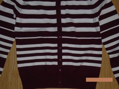 Sveter jemny na gombiky, m