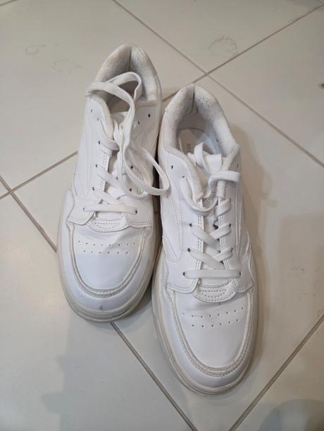 Tenisky, reserved,42