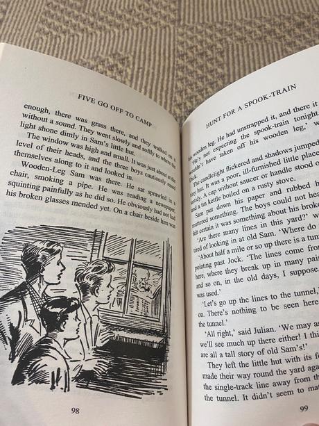 Enid blyton five go off to camp the famous five,