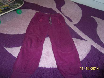 Menčester nohavice, h&m,116