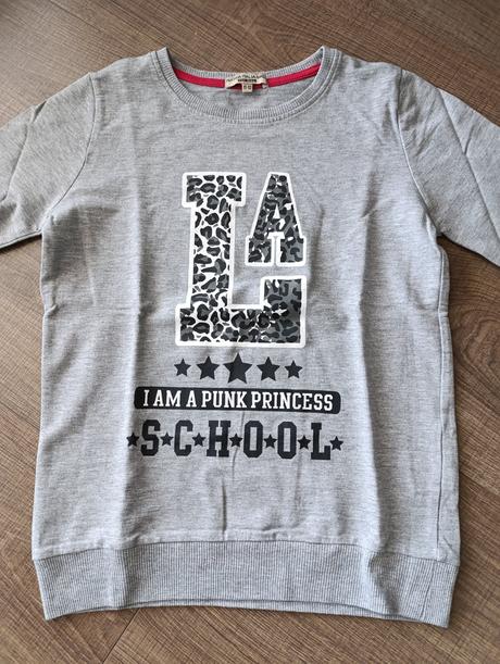 Mikina, piazza italia,146