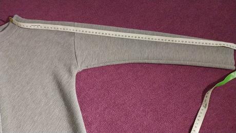 Elegantné sivé tričko, 146