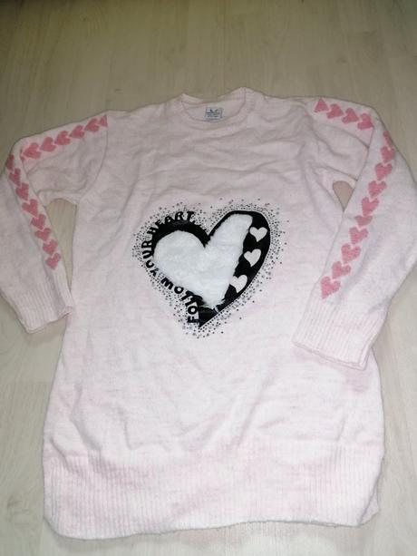 Krásny dievčenský sveter 146/152, 146