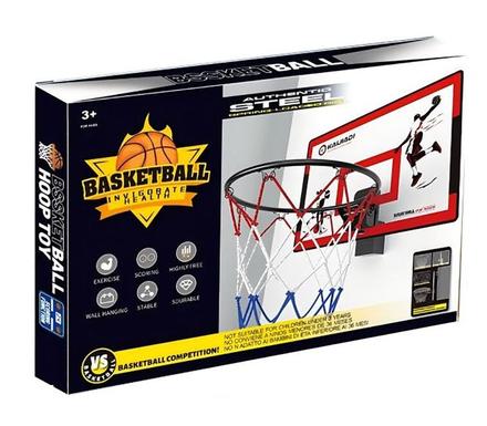 Basketbal kôš s loptou,