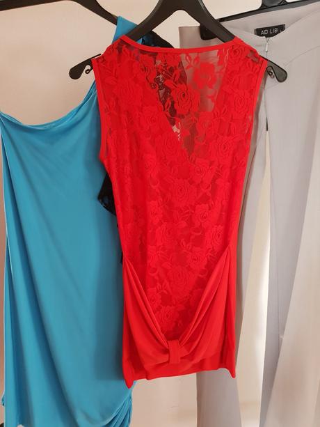 Veci s-m cena spolu 15e, s