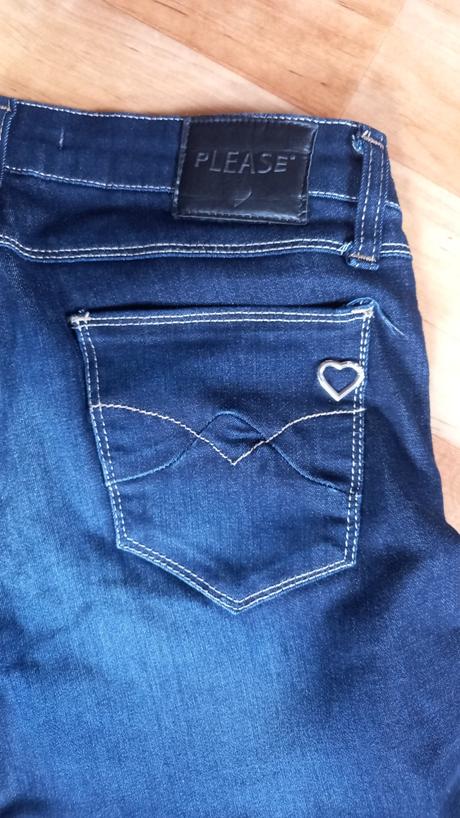 Dámske džínsy please, 28