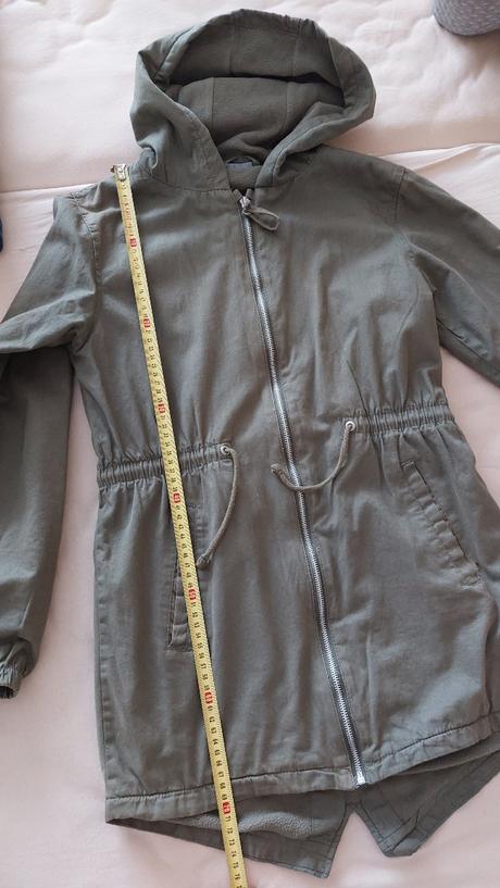 Dievčenská parka, 158