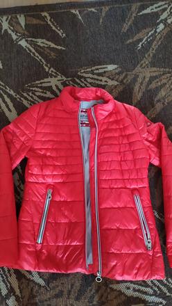 Dievcenska prechodna bunda, 152