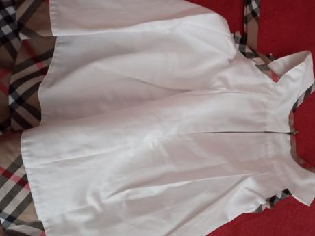 Dievcenske saty, burberry,104